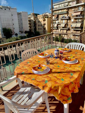 Гостиница Casa al mare con terrazza  Неттуно